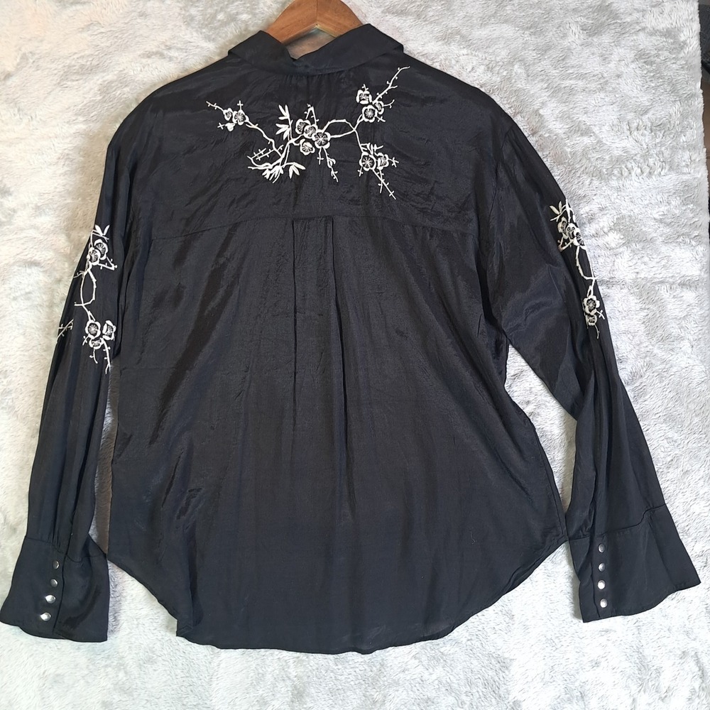 Free People Ariel Embroidered Top Black Western Floral Snap Front Shirt Small - Picture 2 of 7